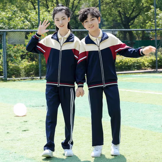 Alunos do ensino médio primário ′ Fato uniforme escolar